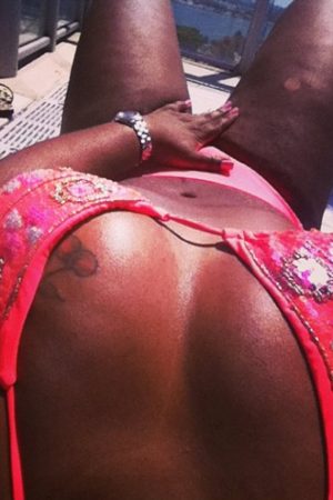 Expérimente des désirs brûlants au téléphone avec une black affamée de Vierzon Léa - rencontre-Black-Vierzon