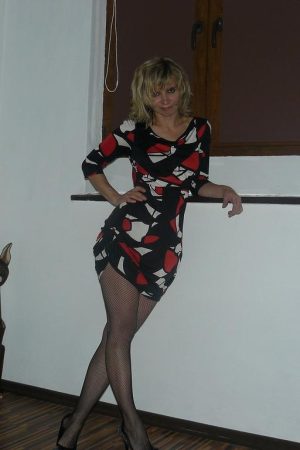Astrid, 57 ans – Une soirée osée Astrid - rencontre-Cougar-Calais