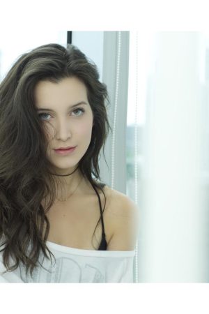 Un moment seul dans mon salon te manque encore? Noémie - rencontre-Ronde-Valence