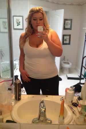 Si t’es prêt à me baiser comme une bête, contacte-moi Laura - rencontre-Teen-Montpellier