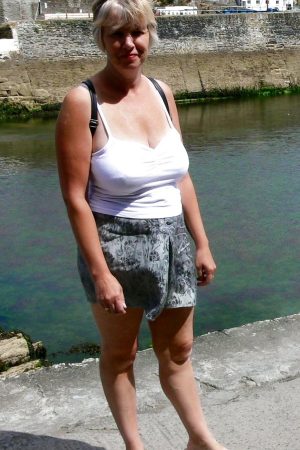 Envie d’un moment chaud cet automne Maud - rencontre-Milf-Clermont-Ferrand